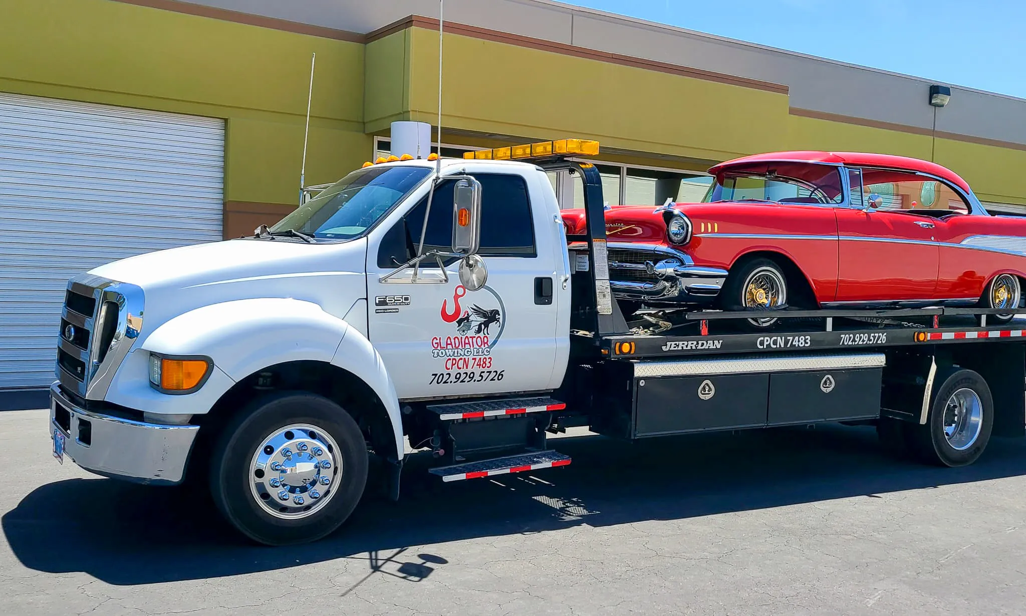 Professional tow truck on Las Vegas highway