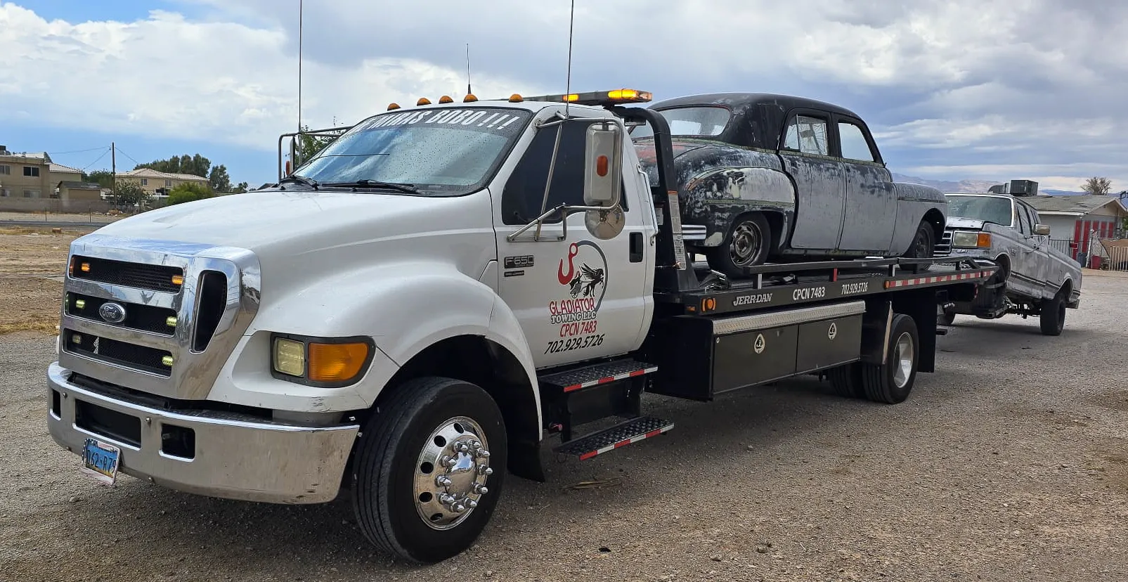 Cash for junk cars pickup service